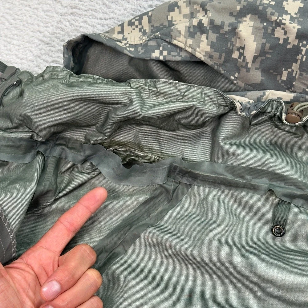 US Military Parka Size XL Cold Weather Camo Gen II ECWCS **Seam Tape Failure**